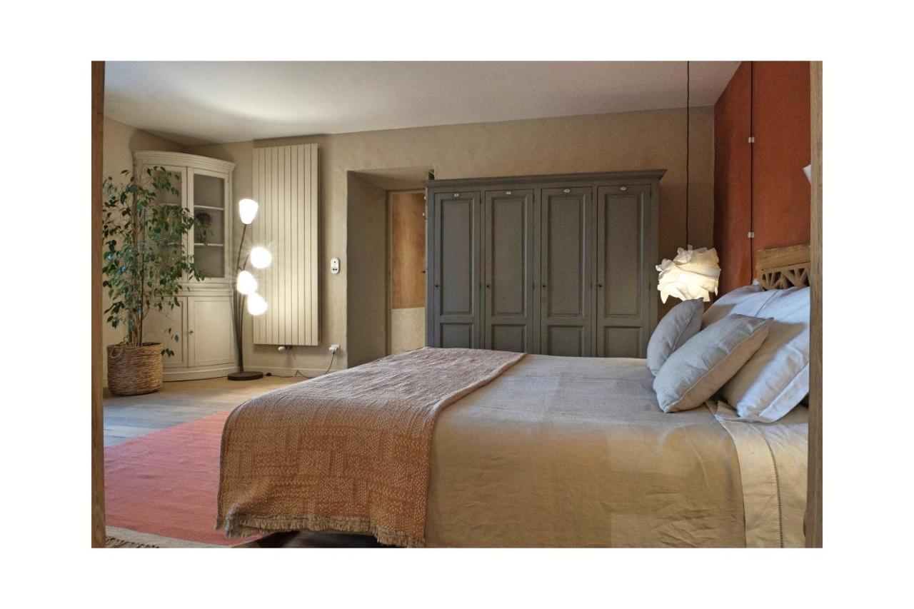 Les Jardins De Sitaara Bed & Breakfast Cucuron Dış mekan fotoğraf