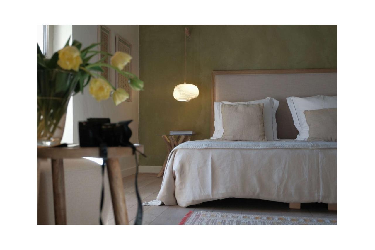 Les Jardins De Sitaara Bed & Breakfast Cucuron Dış mekan fotoğraf