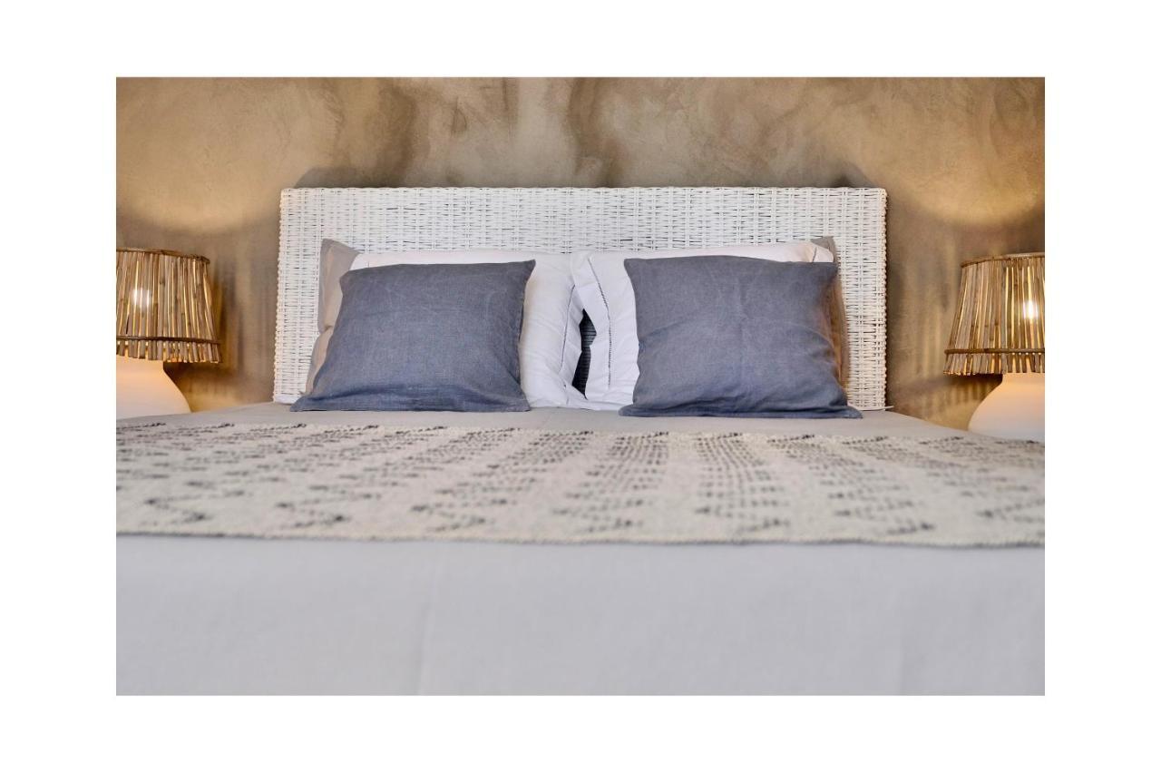 Les Jardins De Sitaara Bed & Breakfast Cucuron Dış mekan fotoğraf