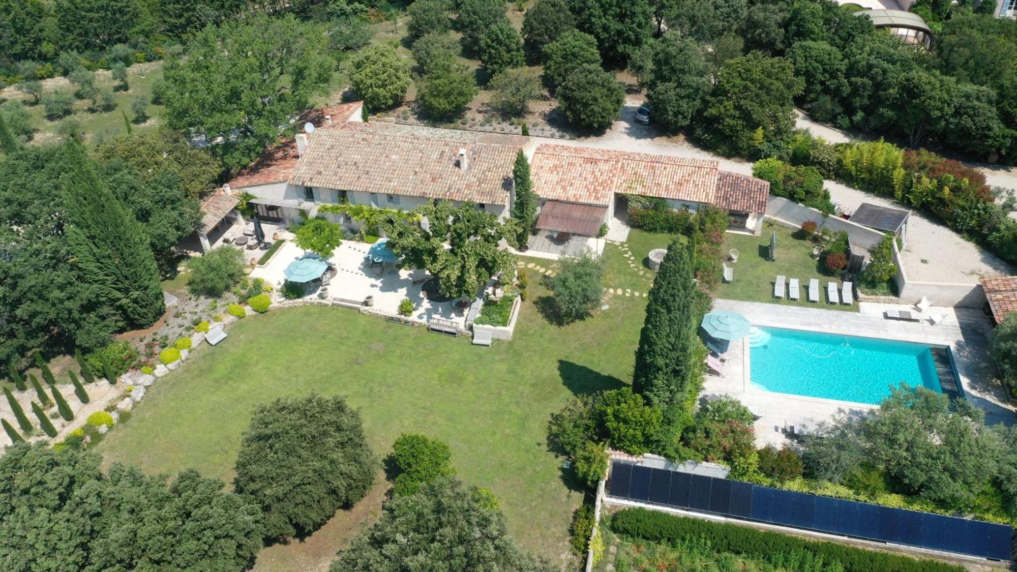 Les Jardins De Sitaara Bed & Breakfast Cucuron Dış mekan fotoğraf